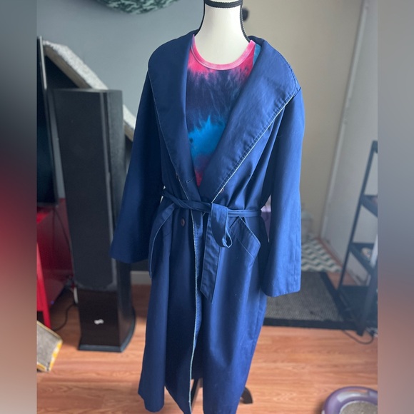 Vintage Blue Trench Coat - Picture 5 of 8